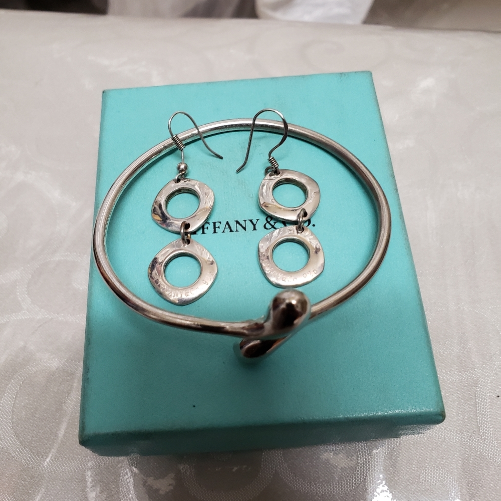 Bracelet & Earrings